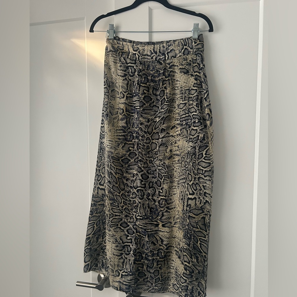 Zara Black and Gray Animal Print Midi Skirt